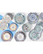 Veelkleurige dinerset van Andalusisch porselein - 18 stuks