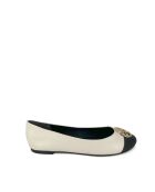 Ballerines en Cuir Chelsea à bout rapporté blanc cassé/noir