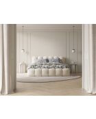 Cama cómoda Cameron de terciopelo beige con cabecero - 226x166x95 cm