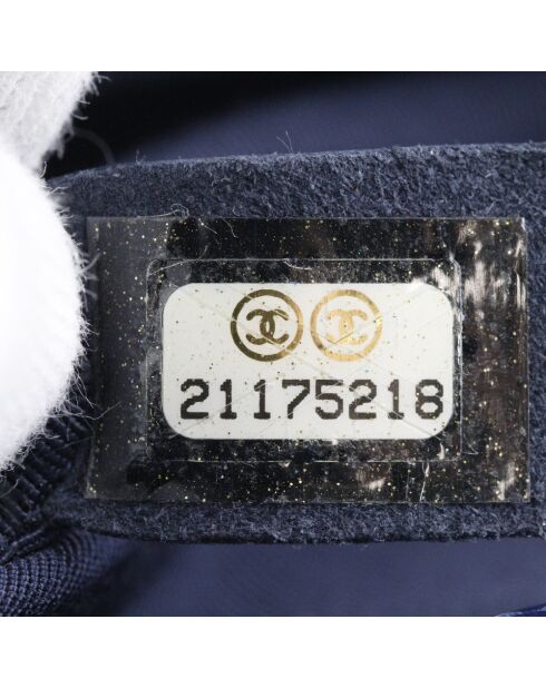 Chanel Blaue Jungentasche - 20x7x14 cm - Guter Zustand