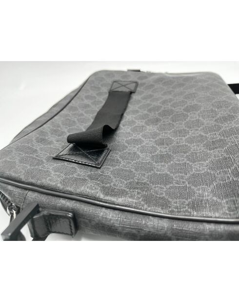 GG Supreme zwarte schoudertas - 4x32x25 cm - Zeer goede staat