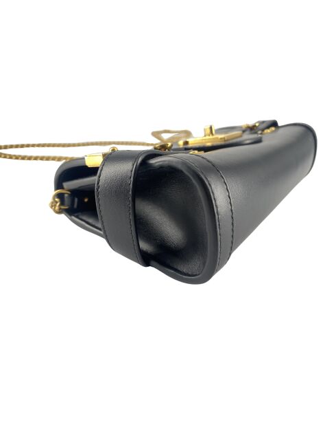 Bolsa negra B Buzz - 12x23x7 cm - Muy buen estado