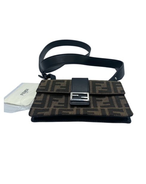 Schwarz/Dunkelbraune Umhängetasche mit Klappe - 16,5 x 10,5 x 1,5 cm - Sehr guter Zustand
