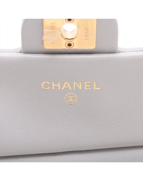 Porte -cartes à rabat avec bandoulière chaîne Gris perle - 9.5x11x3 cm - Très bon état