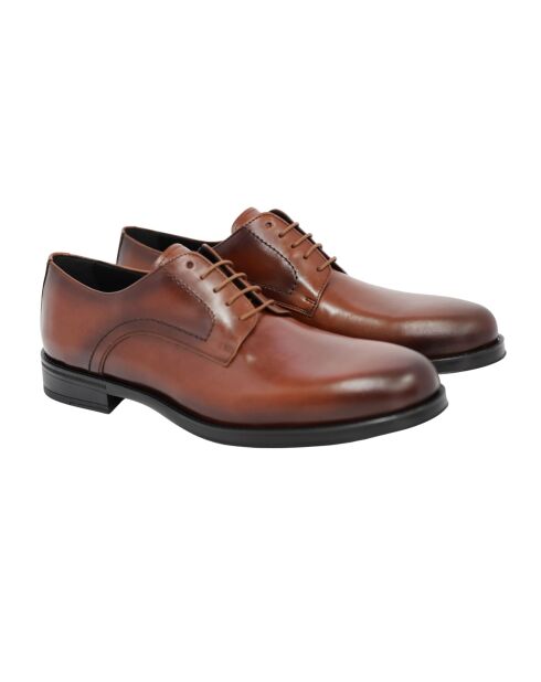 Braune Lederderbys von Pateri