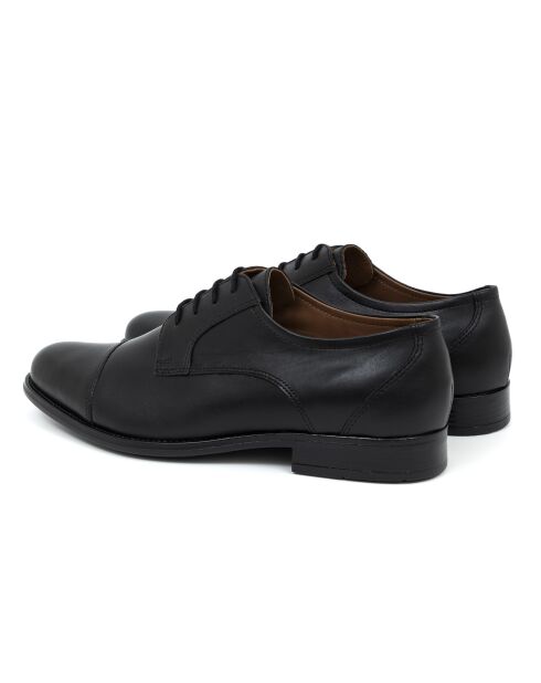 Jumin Derbys aus schwarzem Leder