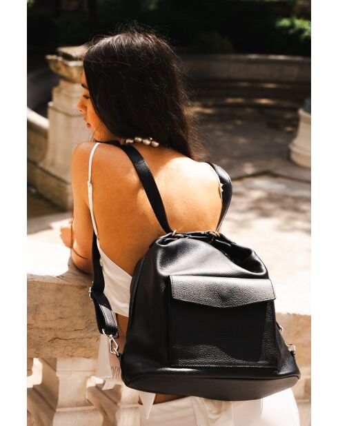 Effia Schultertasche aus schwarzem Leder - 36x31x14 cm