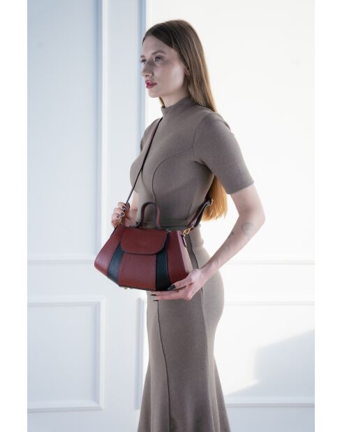 Bandolera Lara Bordeaux/de piel negra - 20x28x8 cm