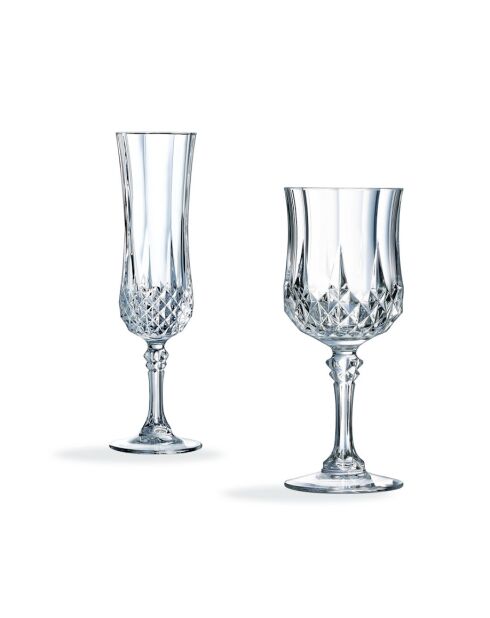 Ensemble de Verres à pied et flûtes -16 pièces
