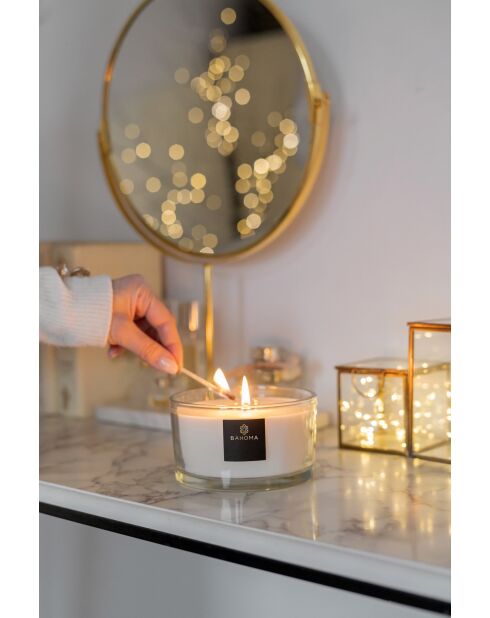 Klassieke witte hellebores geschenkdoos