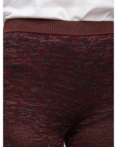 Pantalon bordeaux et Fabienne marron