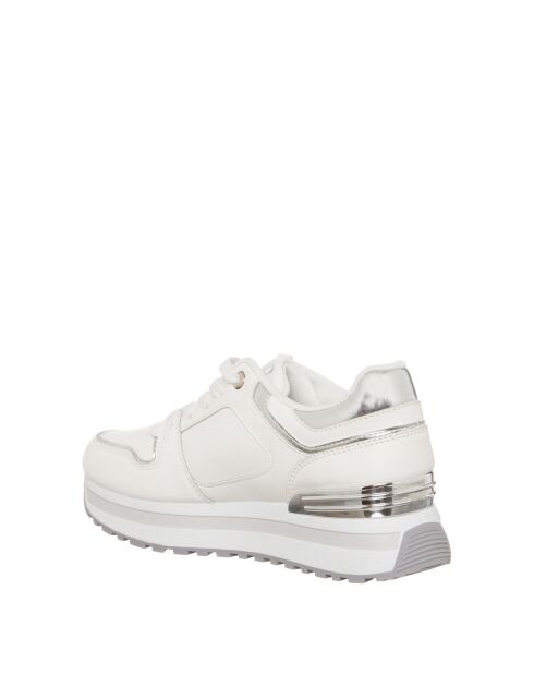 9242 witte sneakers
