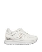9242 witte sneakers