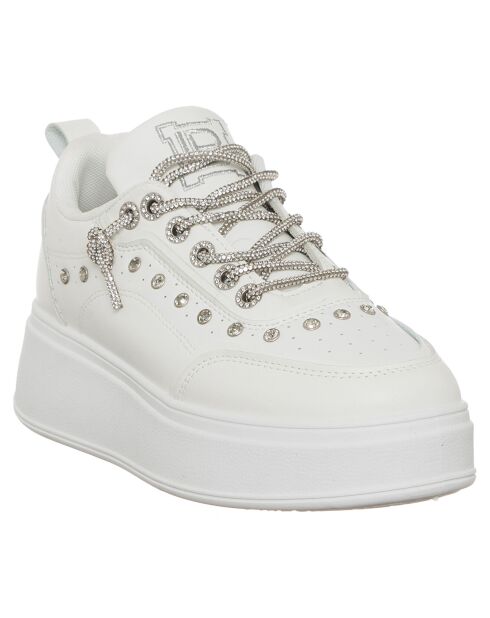 8729 Witte sneakers