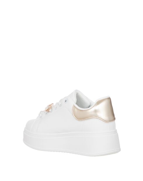 9204 witte sneakers