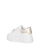 9204 witte sneakers