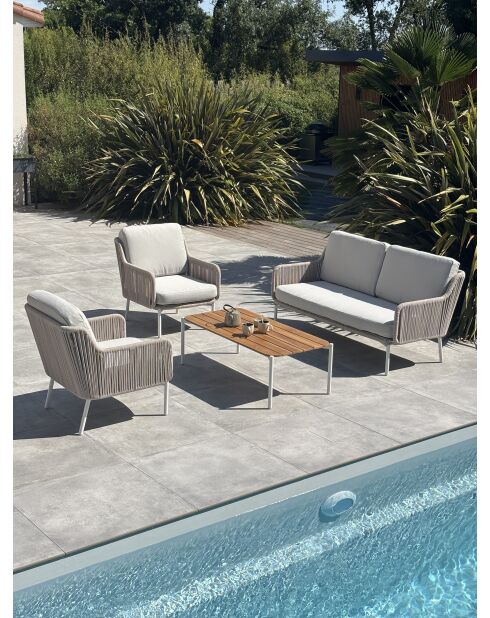 Niedrige Gartenmöbel von Orella Grège