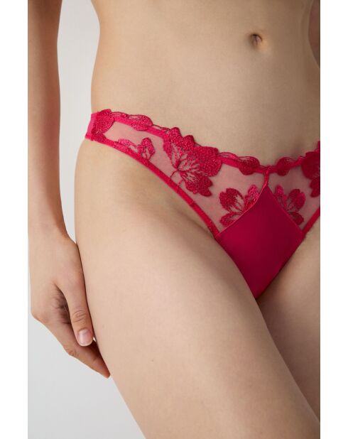 String Fragrance fushia