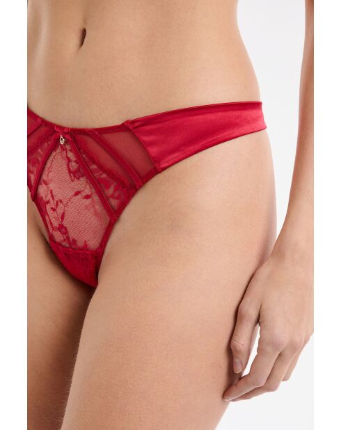 String Mascarade rouge