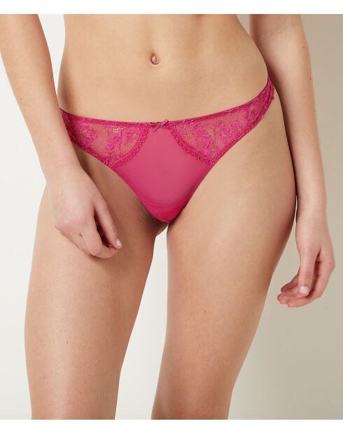 Hübscher rosa Candy-Tanga