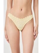 Würzige gelbe Tanga Doll