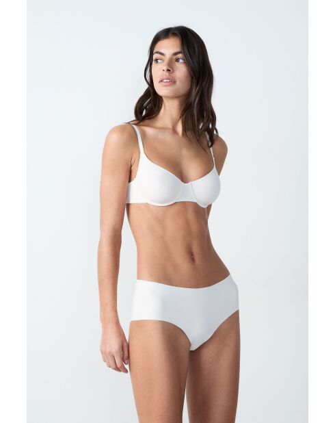 Pure Fit ecrufarbene Shorty