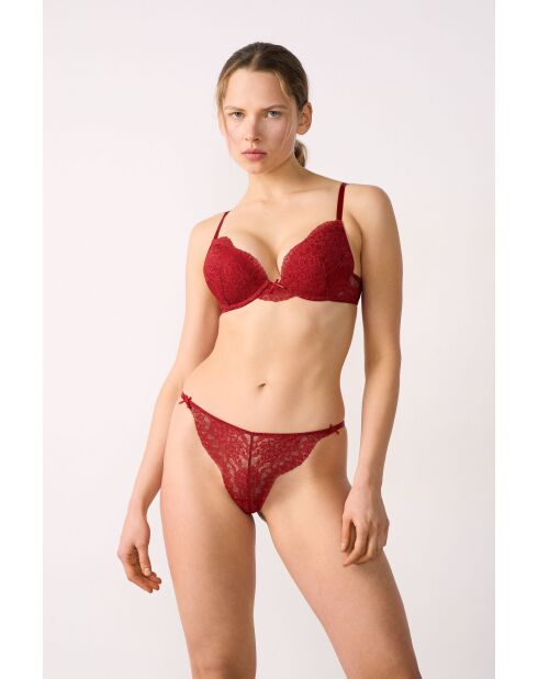 String Prodigieuse rouge