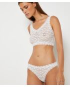 Conjunto de bralette y braguitas de encaje color crudo