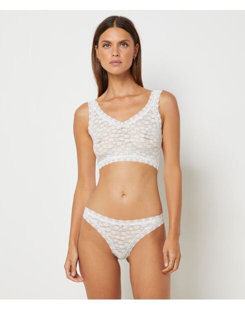 Conjunto de bralette y braguitas de encaje color crudo