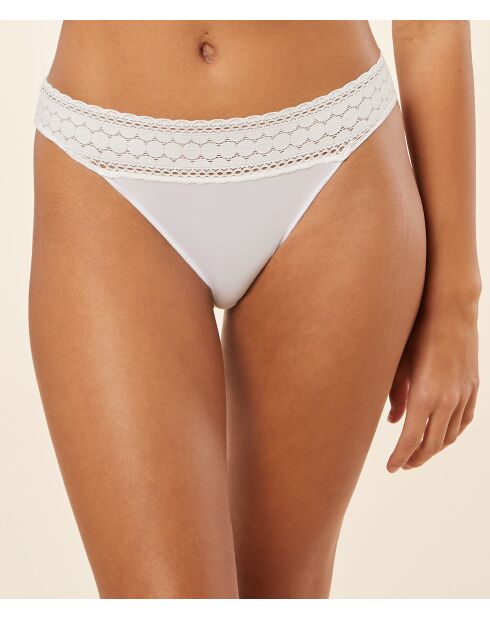 Deliziose mutandine bianche