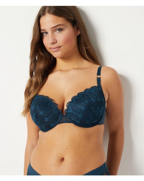 Himmelblauer Bügel-BH Nr. 5