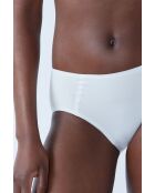 Mein sportliches weißes Höschen