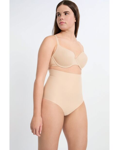 Beiges Höschen von Control Byetam