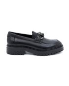 Schwarze Loafer aus Leder mit Kette