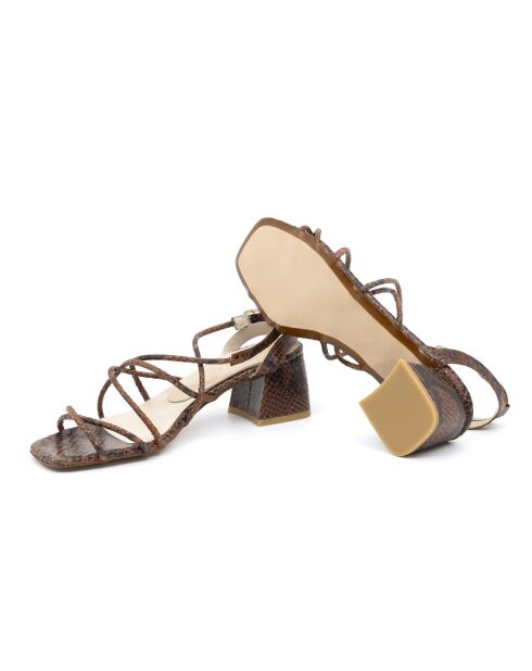 Bonitas sandalias de piel marrón - Tacón: 6 cm