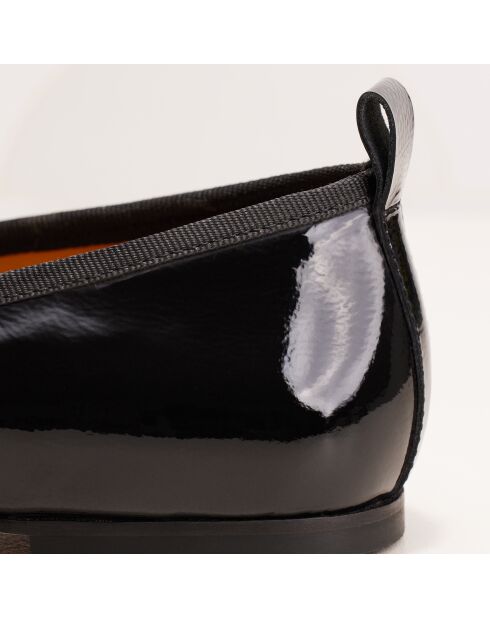 Bailarinas Camille de charol negras