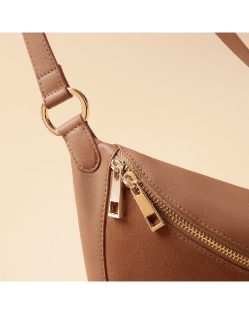Sac banane Cora en cuir noisette - 36,2x18x5 cm