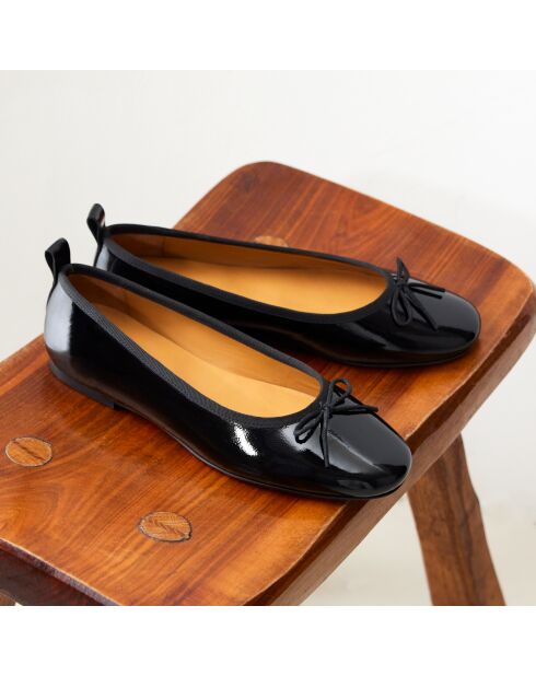 Bailarinas Camille de charol negras