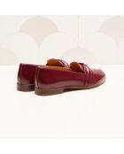 Burgunderrote Mokassins Camélia aus Lackleder