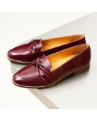 Burgunderrote Mokassins Camélia aus Lackleder