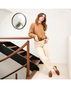 Mokassins aus Leder mit Kamelblütenmotiv