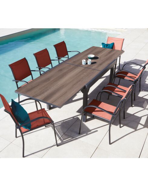 Essgruppe Honfleur XL aus Eichenholz: 1 Tisch und 8 Beziers Terrakottastühle