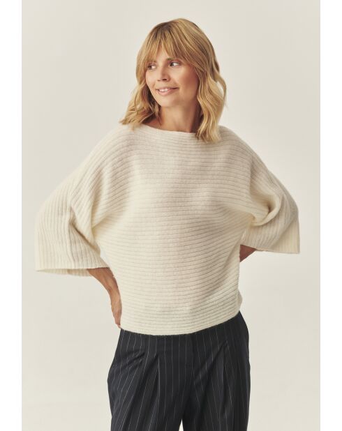 Pull  EMPIRE off white