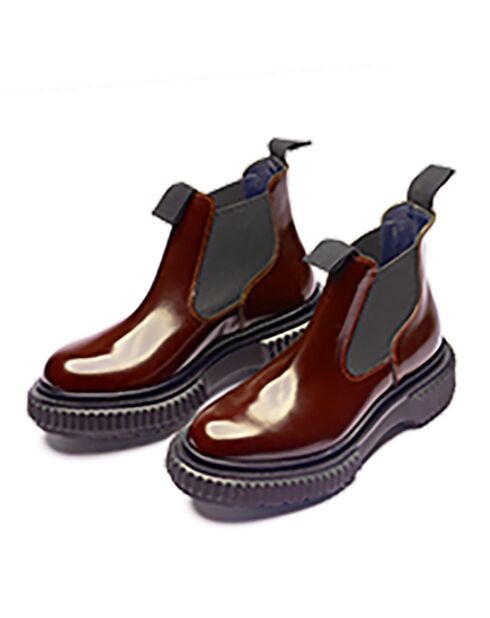 Bottines Chelsea basses en cuir marron doré