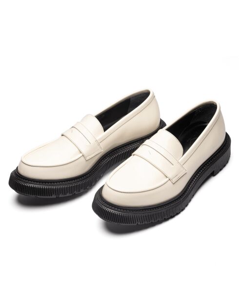 Mokassins aus elfenbeinfarbenem Kalbsleder