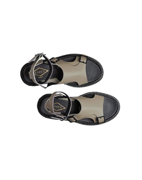 Beige sandalen van kalfsleer uit Tropezia