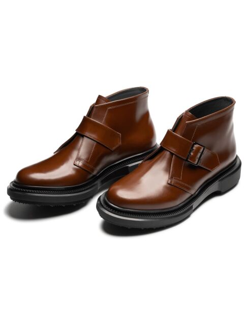 Bottes basses à boucle en cuir marron doré