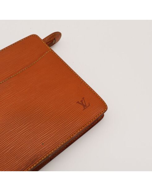 De Louis Vuitton Epi Pouch bruin - 26x18 cm - Goede staat met verschillende zichtbare gebruikssporen