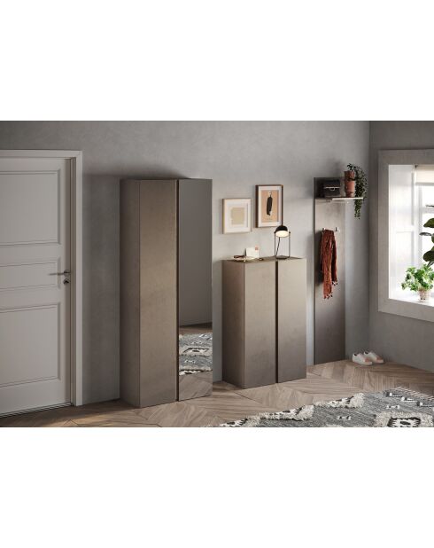 Ferrara - Armario con 2 puertas de almacenamiento con espejo y 10 estantes ajustables en bronce y roble mercurial, 70 x 185 x 35 cm