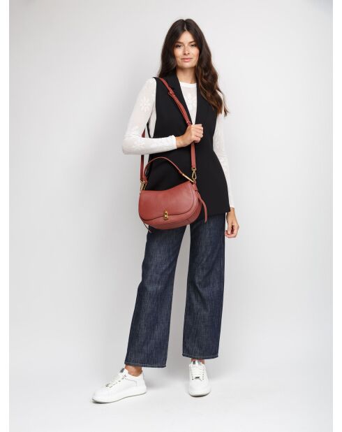 Bolso de hombro suave Magie de piel granulada color brandy - 30,5x18x8 cm